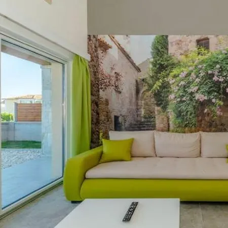 Luxury And Modern Comfortable Holiday Вилла *