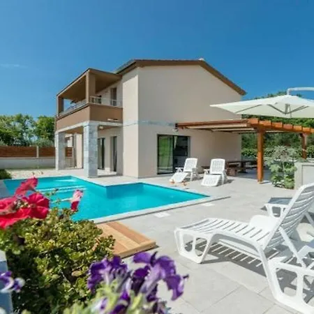 Villa Luxury And Modern Comfortable Holiday *